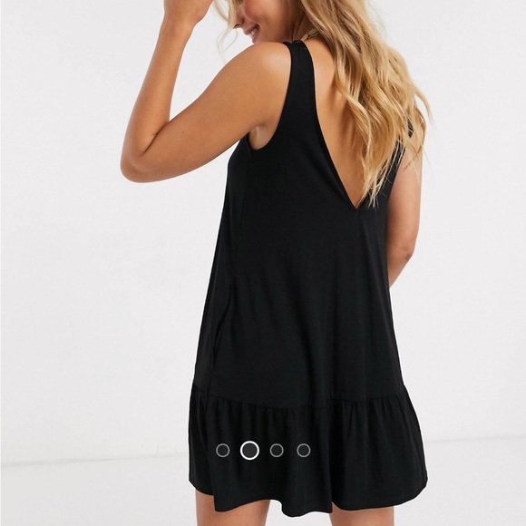 The perfect LBD - Picture 2 of 3